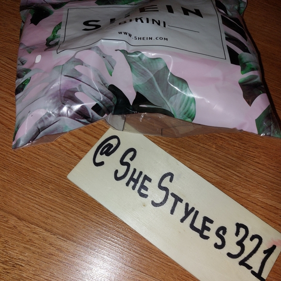 Padded Bralette - Crop Top - Bra ๐ค - Picture 8 of 8